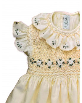 Chloris, girl cup sleeves dress, with daisies embroideries. Color yellow